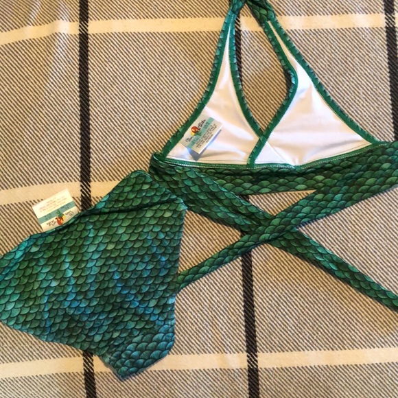Girls Mermaid bathing suit, size 6/7/8 - Picture 3 of 6